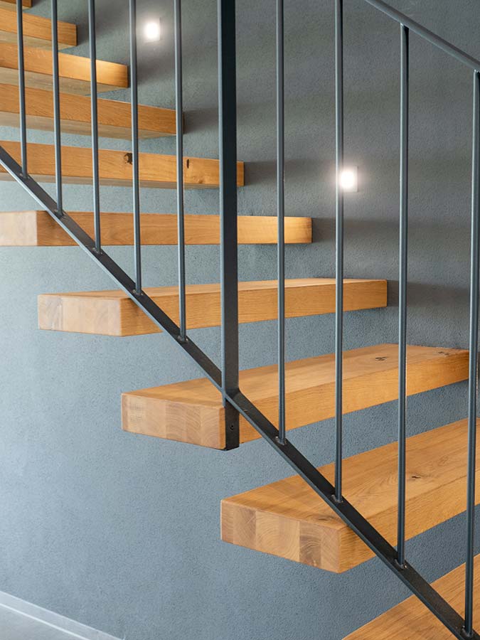 Kragarmtreppe in Eiche
